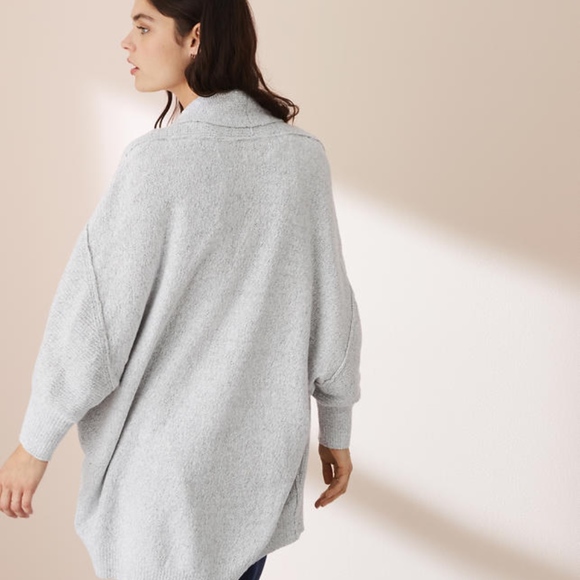Sweaters - NEW Lou & Grey Drop & Roll Over Sized Sweater